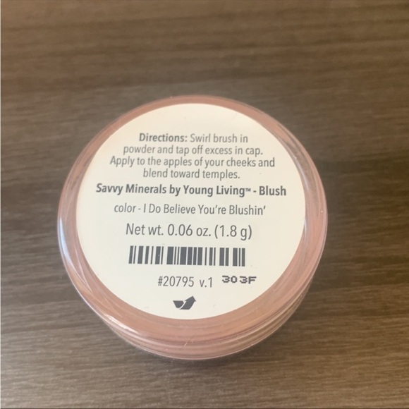 Young Living Savvy Minerals Blush - “I‎ Do Believe You Are Blushing” - Picture 3 of 8